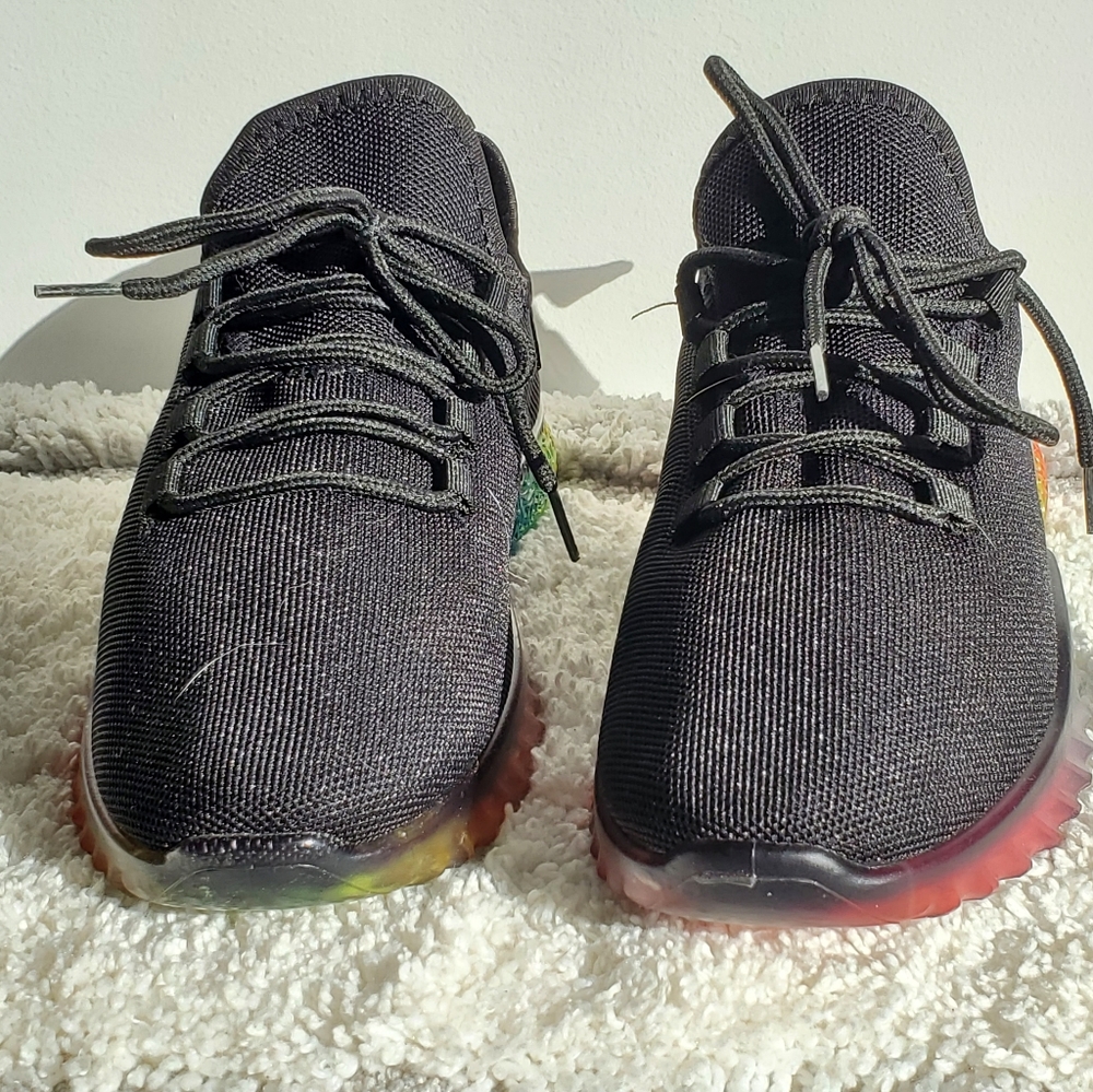 Wanted Sneakers